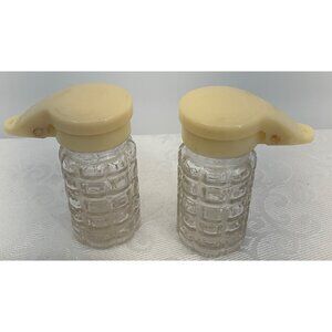 Vintage Glass & Plastic Salt & Pepper Shakers With Hinged Lids‎